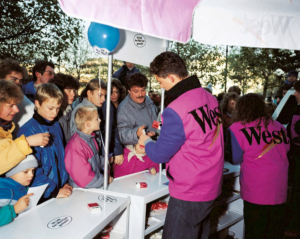 <!--:de-->Kudamm, Berlin, Dezember 1989<!--:--><!--:en-->Kudamm, Berlin, December 1989<!--:-->