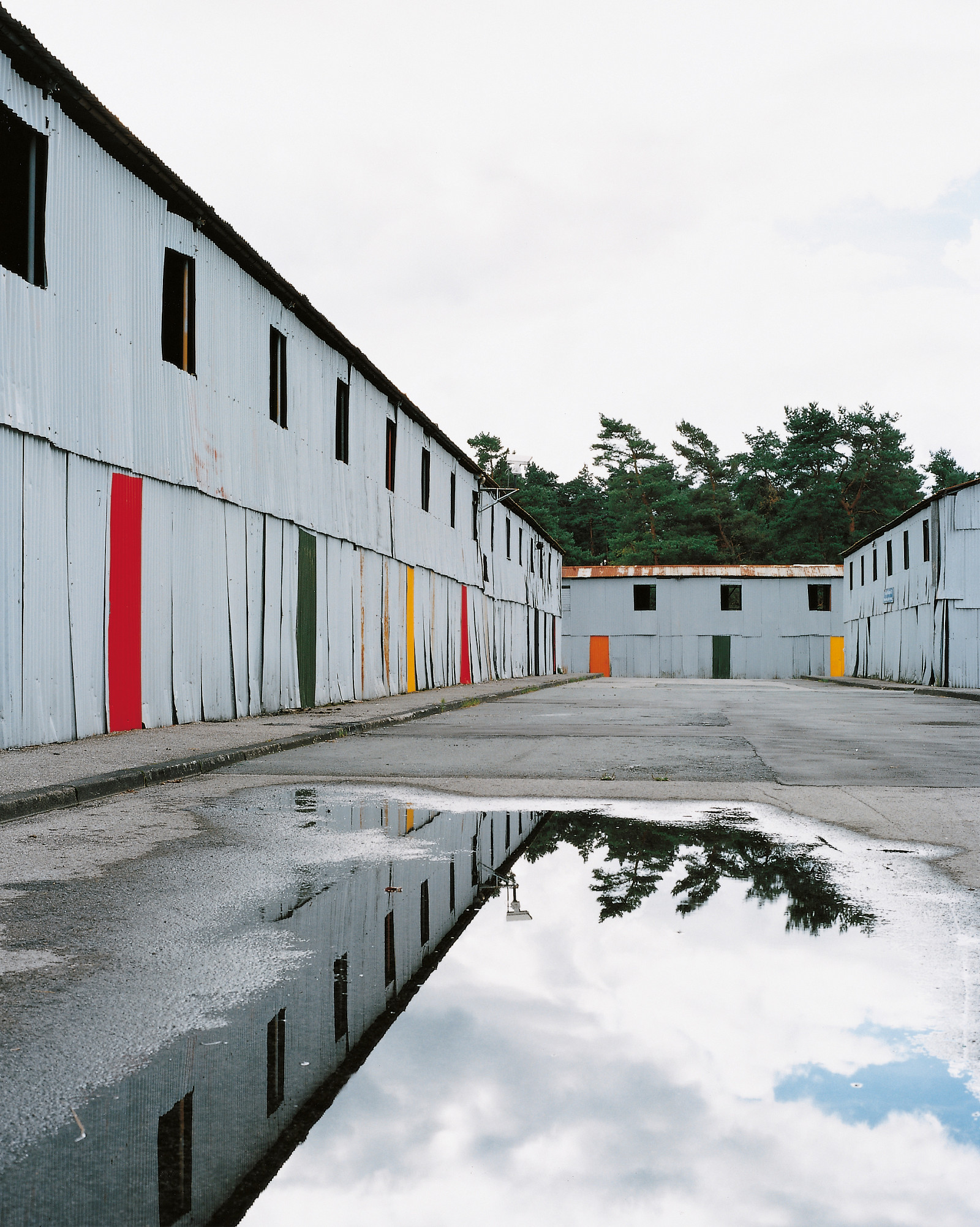Tin-City, Wellblech-Häuserfronten aus den 70er Jahren