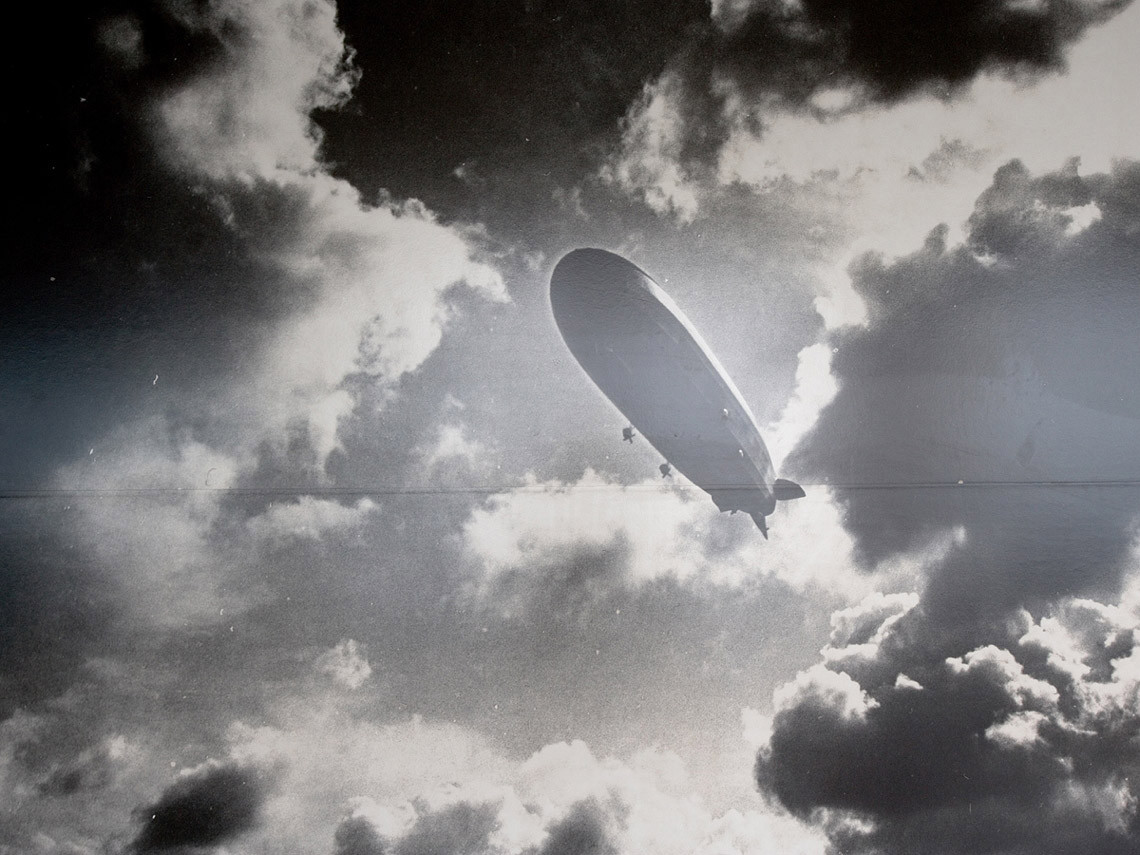 ZF, Empfangshalle, Wandfotografie LZ 127 „Graf Zeppelin“