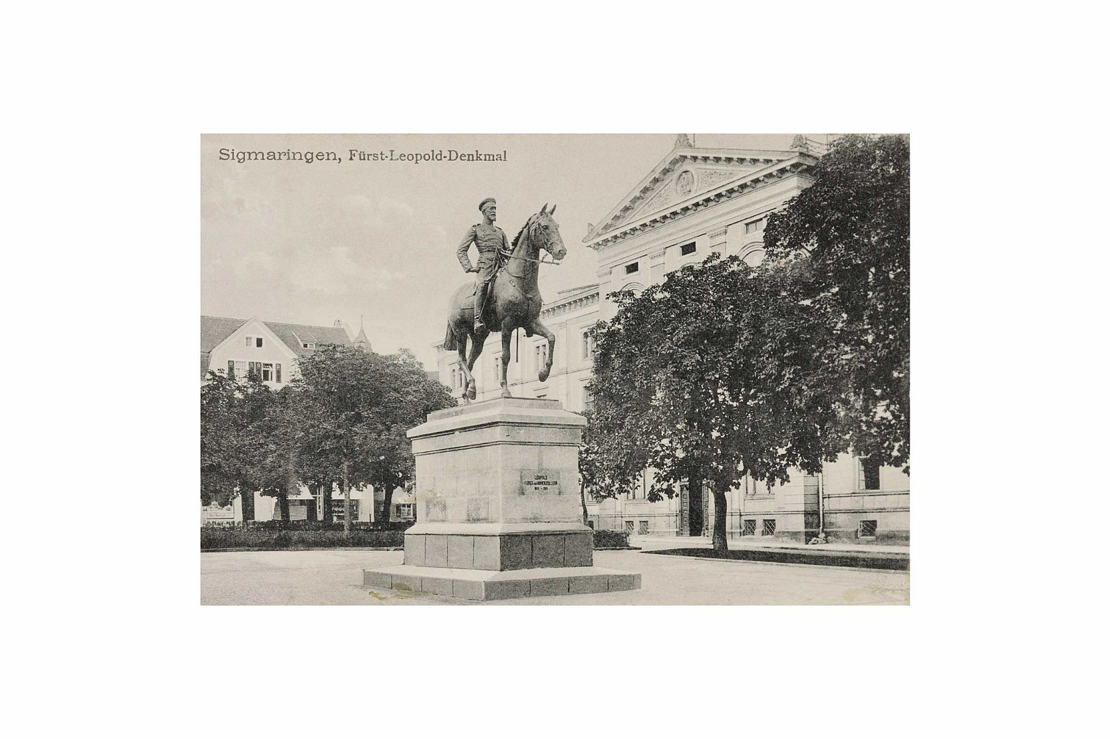 Sigmaringen, Reiterstandbild Fürst Leopold von Hohenzollern